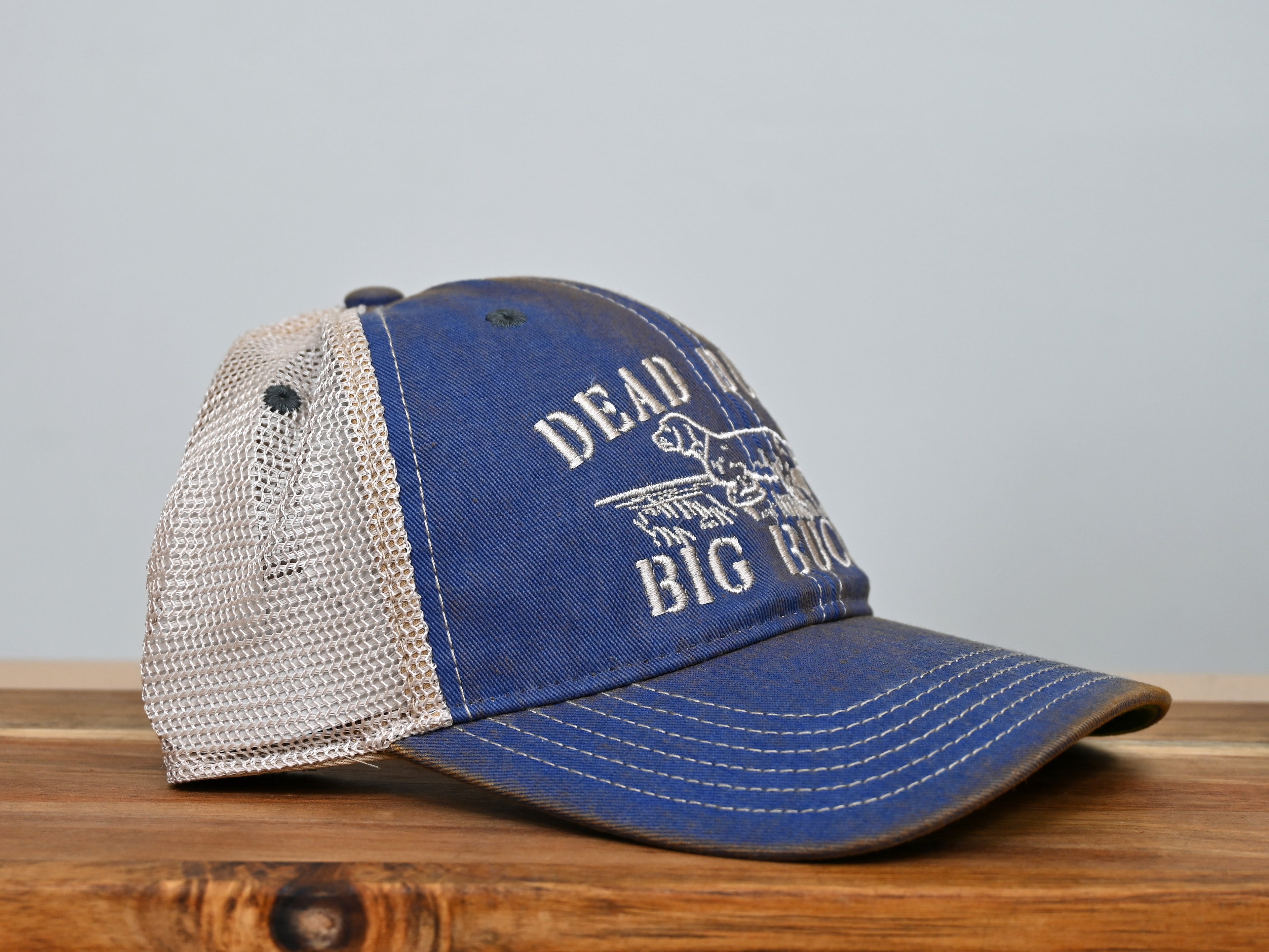 DDBB Hunting Dog Vintage Trucker