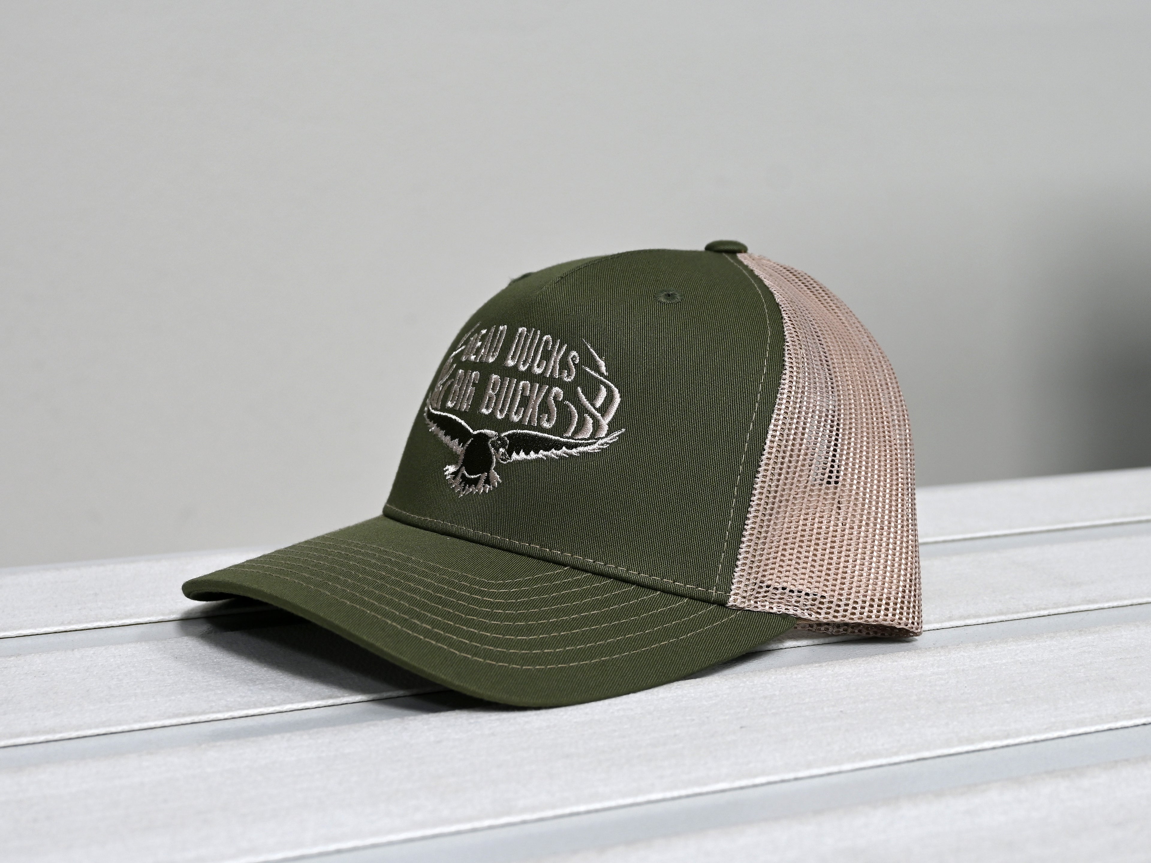 DDBB Flying Duck Trucker
