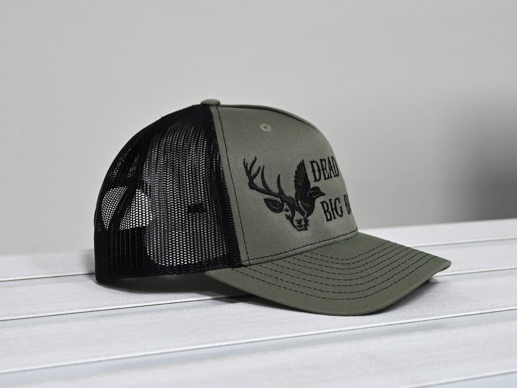 DDBB Text & Emblem Trucker