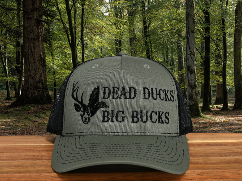 DDBB Text & Emblem Trucker